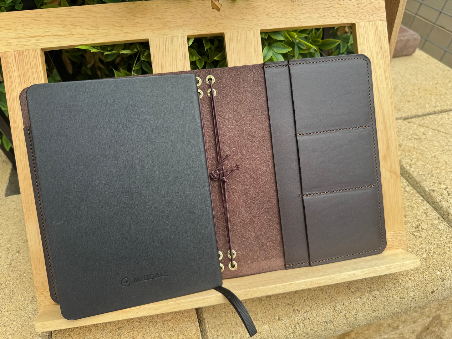 Commonplace Pocket Bifold (B6)