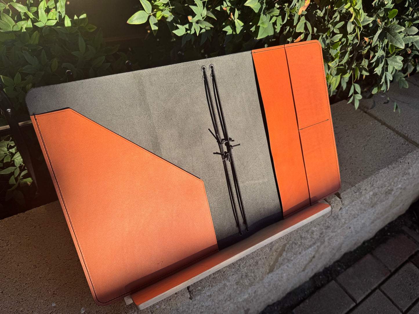 Extra Large Bifold Pocket