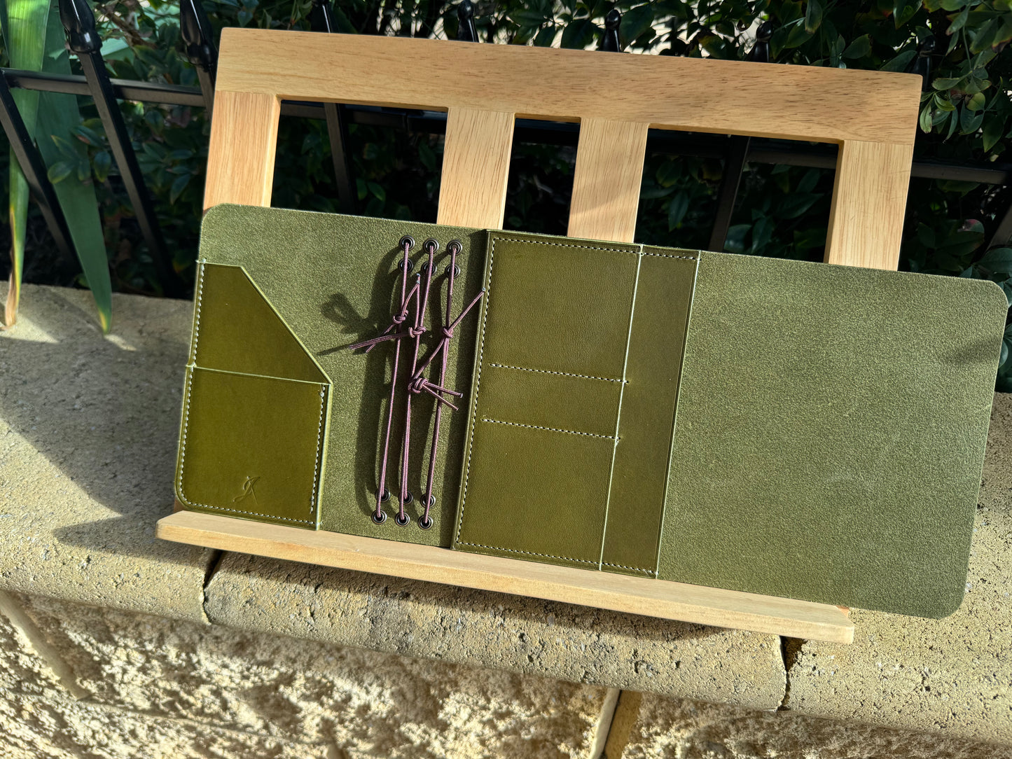 Companion Pocket Trifold (A6)