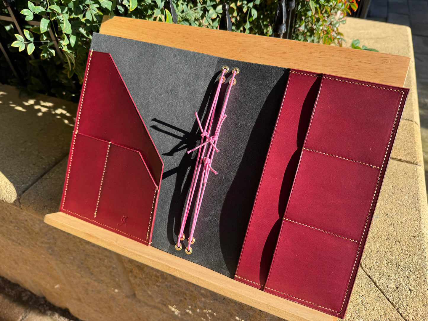 Narrator Pocket Bifold (A5)