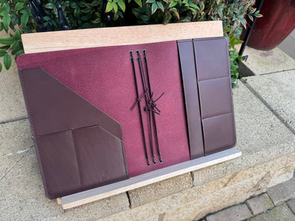 Narrator Pocket Bifold (A5)
