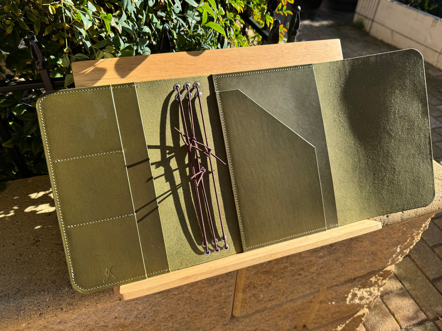 Memoir Pocket Trifold (A5)