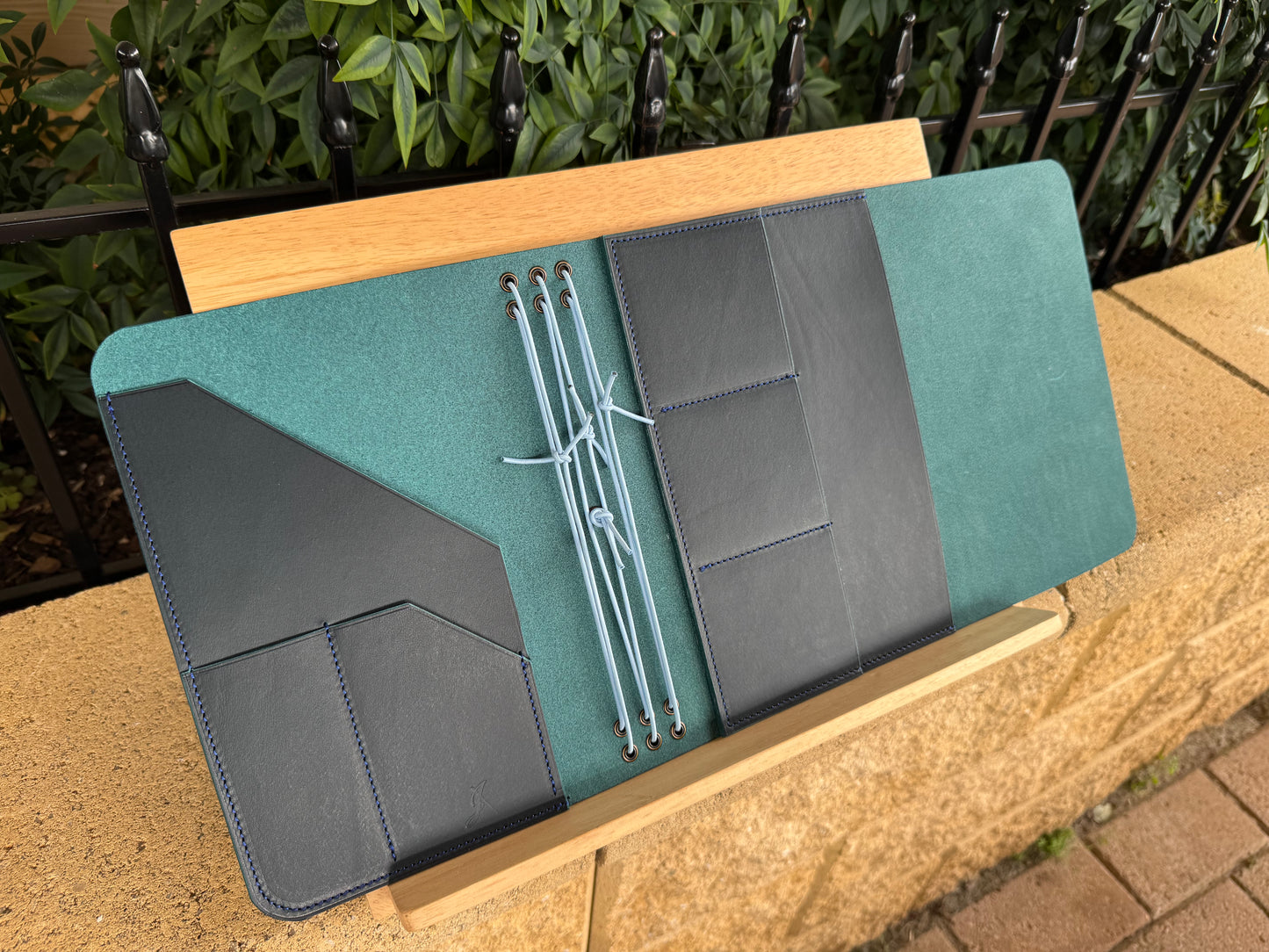 Memoir Pocket Trifold (A5)